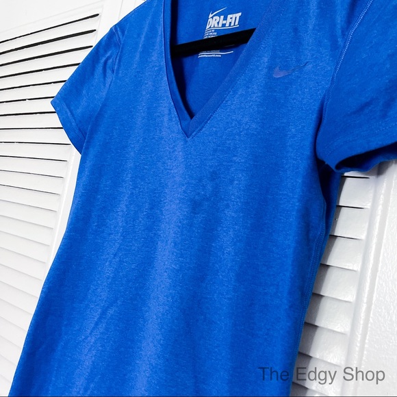 Nike | Dri Fit Regular Fit V-Neck Short Sleeved T-Shirt - Picture 2 of 5